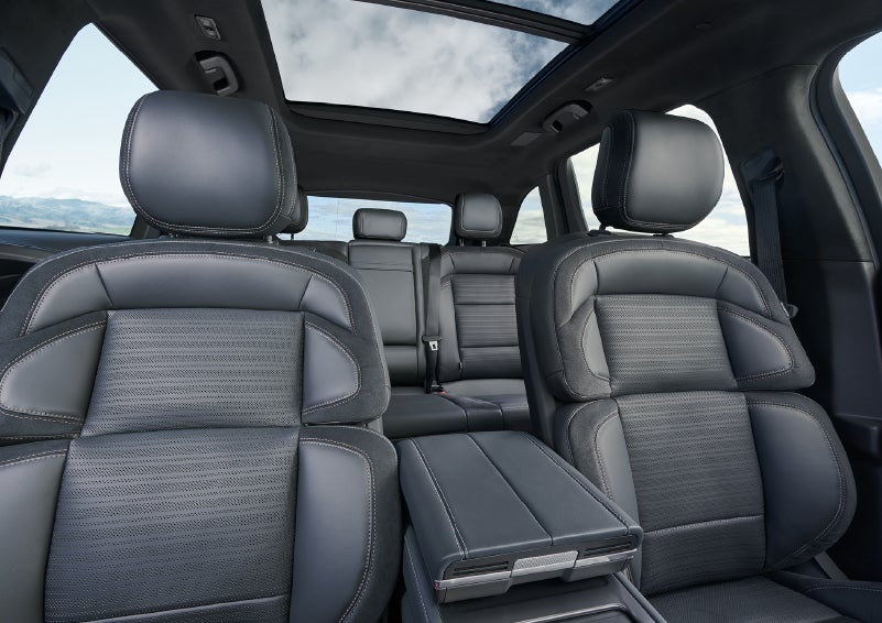 The spacious second row and available panoramic Vista Roof® is shown. | Caruso Lincoln in Long Beach CA